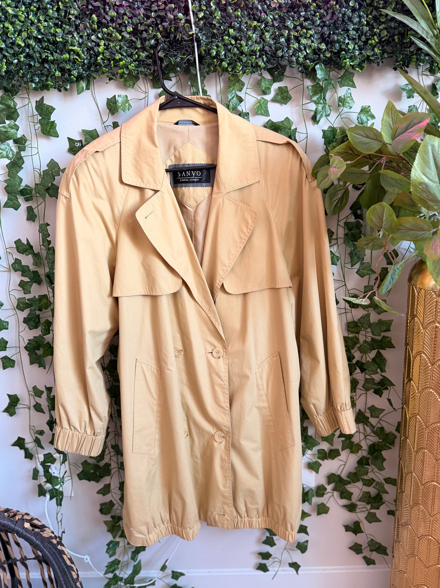 Sanyo Trenchcoat GW