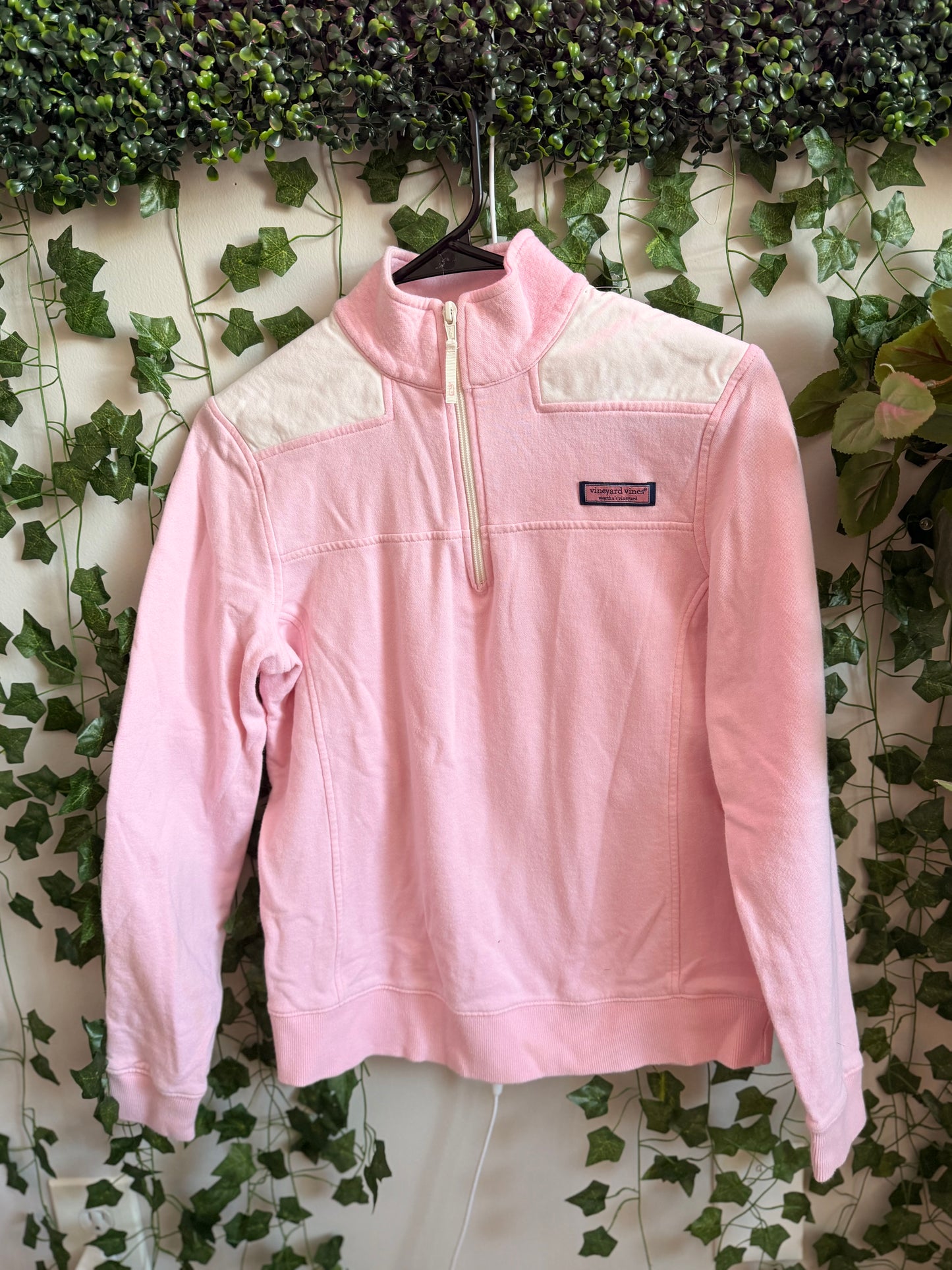 Vineyard Vine Pink Zip GW